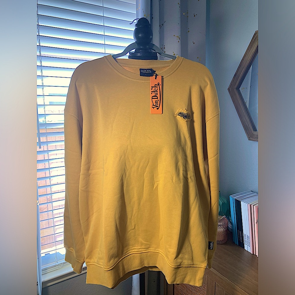 NWT VON DUTCH SIZE L UNISEX MUSTARD SWEATSHIRT